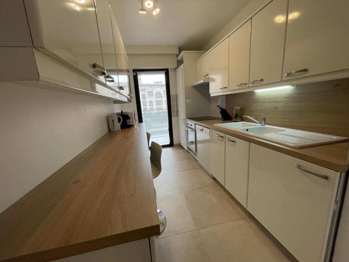 Domaine D'Ahmosis, modern 2 bedrooms refurbished apartment, f3 moderne fraichement rénové Le Cannet Exterior foto